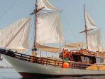 Kapal-Phinisi-Mahligai-di-Ex-Sombere-Harbour-Balikpapan-Utara-Balikpapan-Kalimantan-Timur.jpg