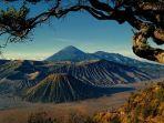 Kawasan-wisata-Taman-Nasional-Bromo-Tengger-Semeru-di-Pasuruan-Jawa-Timur1.jpg