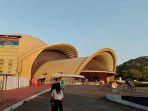 Keong-Mas-di-TMII.jpg