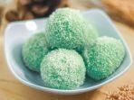 Klepon-menjadi-pilihan-kuliner-khas-yang-bisa-kamu-coba-di-Bali.jpg