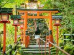 Kuil-Kifune-satu-tempat-wisata-terbaik-di-Kyoto-Jepang-yang-bisa-dikunjungi-saat-bulan-Juni.jpg