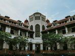 Lawang-Sewu-satu-tempat-wisata-di-Semarang-Jawa-Tengah-yang-wajib-dikunjungi.jpg