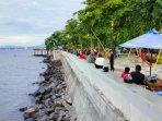 Malalayang-Beach-Walk-1.jpg