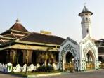 Masjid-Al-Wustho-Mangkunegaran-tempat-wisata-religi-di-Kota-Solo-Jawa-Tengah.jpg