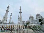 Masjid-Raya-Syeikh-Zayed-dilihat-dari-luar.jpg
