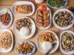 New-Station-Snack-Bar-satu-tempat-makan-hits-di-Orchard-Road-Singapura-buat-makan-siang.jpg