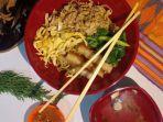 Olahan-menu-mi-di-warung-Mie-Siang-Kie-Semarang1.jpg
