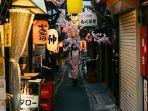 Omoide-Yokocho-satu-tempat-wisata-instagramable-di-Shinjuku-Tokyo-Jepang.jpg
