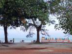Pantai-Batu-Berdaun-Lingga.jpg