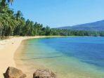 Pantai-Lato-Flores-Timur.jpg