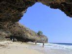 Pantai-Liang-Mbala.jpg