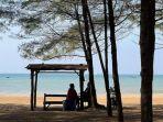 Pantai-Midodaren-Tulungagung.jpg