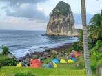 Pantai-Pangasan-Pacitan-Jawa-Timur.jpg
