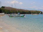 Pantai-Pasir-Putih-tempat-wisata-hits-di-Situbondo.jpg