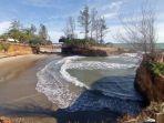 Pantai-Sungai-Suci-Bengkulu.jpg