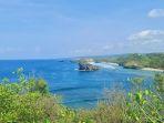 Pantai-Watu-Karung-satu-pantai-terbaik-di-Pacitan-yang-wajib-kamu-kunjungi-saat-libur-akhir-pekan.jpg