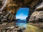 Pantai-Watuparunu-di-Sumba-Timur-Nusa-Tenggara-Timur-NTT.jpg