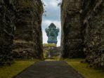 Patung-Garuda-Wisnu-Kencana-satu-tempat-wisata-populer-di-Ungasan-Badung-Bali.jpg