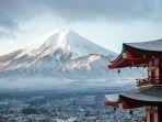 Pemandangan-Gunung-Fuji-Jepang-dilihat-dari-kejauhan.jpg