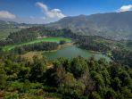 Pemandangan-Telaga-Warna-di-Dieng.jpg