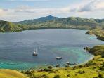 Pemandangan-indah-di-Pulau-Padar-di-kawasan-Taman-Nasional-Komodo-Nusa-Tenggara-Timur-NTT.jpg