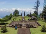 Pemandangan-menakjubkan-Candi-Cetho-tempat-wisata-bersejarah-di-Karanganyar-Jawa-Tengah.jpg