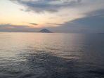 Pemandangan-sunset-dari-Objek-Wisata-Mangrove-di-Desa-Budo.jpg