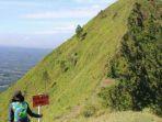 Pendaki-di-Gunung-Andong.jpg