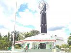 Pengunjung-Tugu-Khatulistiwa-atau-Equator-Monument-satu-di-antara-ikon-wisata-Kota-Pontianak.jpg