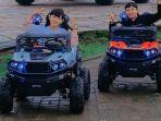 Pengunjung-anak-anak-nyobain-wisata-ATV-di-Ecopark-Curugtilu-Bandung-Jawa-Barat.jpg