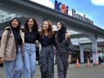 Penumpang-naik-kereta-api-saat-libur-sekolah1.jpg
