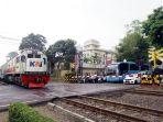 Perlintasan-Kereta-Api.jpg