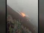 Pesawat-TNI-AU-jatuh-di-kawasan-lereng-Gunung-Bromo.jpg