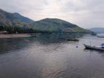 Pesisir-pantai-di-Desa-Reroroja-Sikka-NTT.jpg