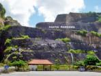 Pesona-tebing-megah-dan-instagramable-di-Pantai-Pandawa-Kabupaten-Badung-Bali.jpg