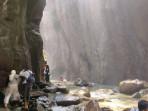 Potret-Objek-Wisata-Curug-Ibun-Pelangi-Majalengka-yang-dijuluki-Green-Canyon-nya-Majalengka.jpg
