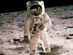 Potret-astronaut-di-luar-angkasa.jpg