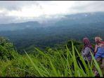 Puncak-Gunung-Titi.jpg