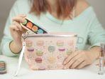 Rekomendasi-makeup-bag-waterproof-buat-dibawa-traveling.jpg