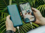 Rekomendasi-power-bank-berkapasitas-besar-untuk-traveling-jarak-jauh.jpg
