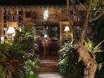 Restoran-Casa-Tua-Canggu-Bali.jpg