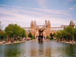 Rijksmuseum-Museumstraat-Amsterdam-Belanda.jpg