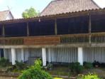 Rumah-Limas-seratus-tiang-Ogan-Komering-Ilir-OKI-Sumatera-Selatan.jpg