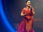 Ruth-Sahanaya-akan-mengisi-acara-di-pesta-malam-Tahun-Baru-2024-di-Hotel-Borobudur-Jakarta-1.jpg