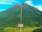 Savana-Propok-bukit-di-Lombok-Nusa-Tenggara-Barat-NTB.jpg