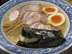 Seporsi-menu-ramen-di-Uramusashiya-kedai-ramen-populer-di-Jepang.jpg