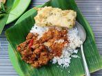 Seporsi-nasi-ponggol-dan-gorengan.jpg