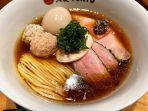 Shinjiko-Shijimi-Chukasoba-Kohaku-satu-ramen-enak-dekat-Bandara-Haneda-Jepang.jpg