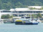 Sindo-Ferry-kapal-feri-ini-melayani-perjalanan-laut-Batam-Singapura.jpg