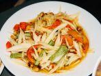 Som-Tam-satu-salad-enak-di-Thailand-yang-cocok-buat-diet.jpg